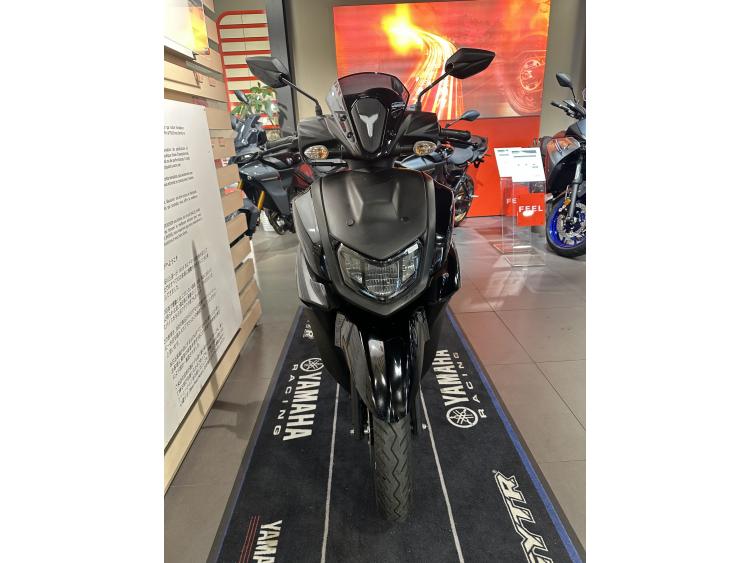 YAMAHA RayZR 125